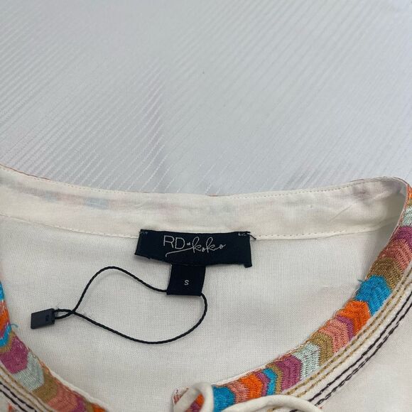 RD & Koko Anthropologie Embroidered Tassel Top Blouse Size Small - Picture 4 of 10